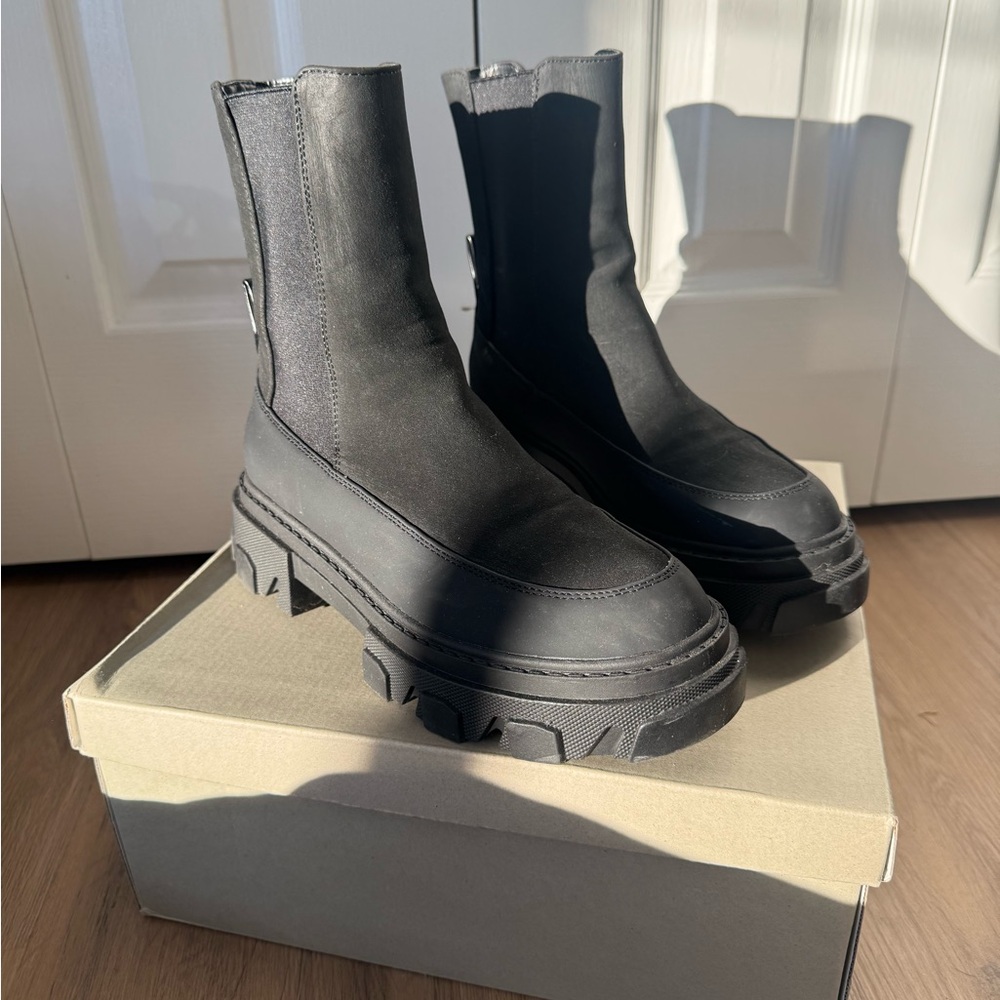 Black Chunky Platform Boots